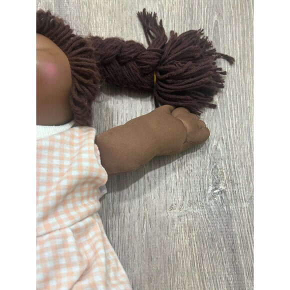 Vintage Cabbage Patch African American Girl Doll For Kids Yarn Hair Cloth Doll - Picture 4 of 10